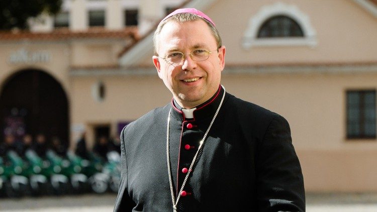 Lietuvos „Apostolatus maris“ nacionalinis direktorius Algirdas Jurevičius, Telšių vyskupas.