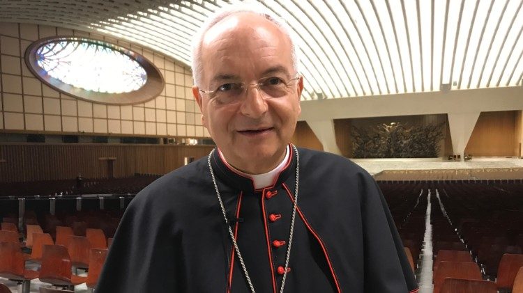 Kardinal Mauro Piacenza 
