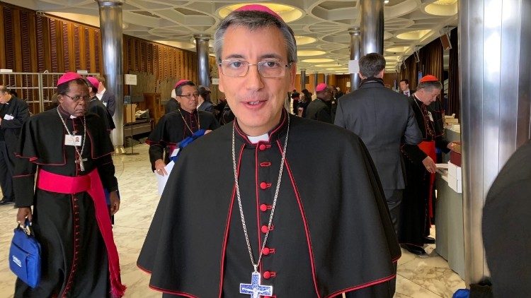 Mons. José Luís Mumbiela Sierra, vescovo della diocesi di Santissima Trinità in Almaty