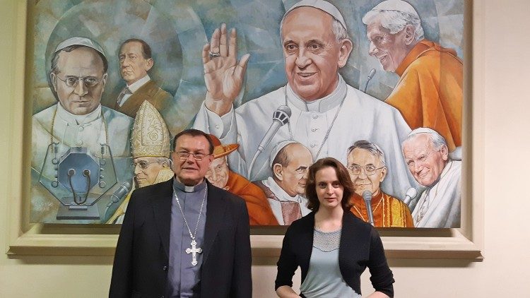 Arkivyskupas Paolo Pezzi Vatikano radijuje 2018 m.