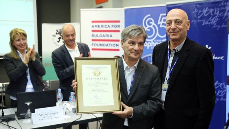 Радио Ватикана получи награда на медийната среща в Скопие