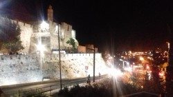 Terra Santa - Cittadella di David a Gerusalemme di notte.jpg