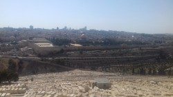 Terra Santa - Veduta di Gerusalemme dal Monte degli Ulivi.jpg
