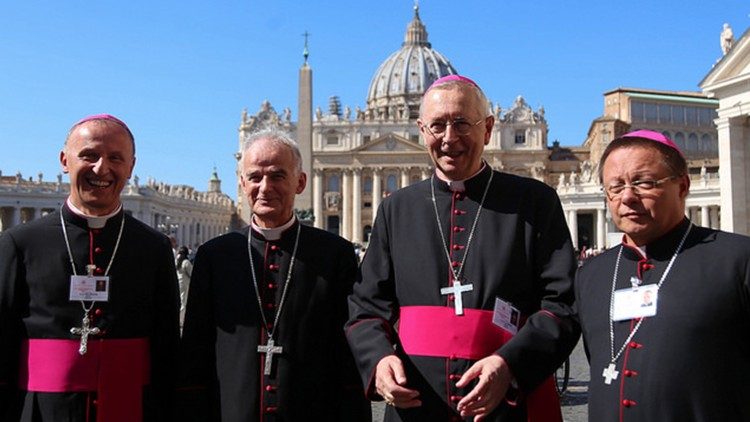 Delegaci na synod