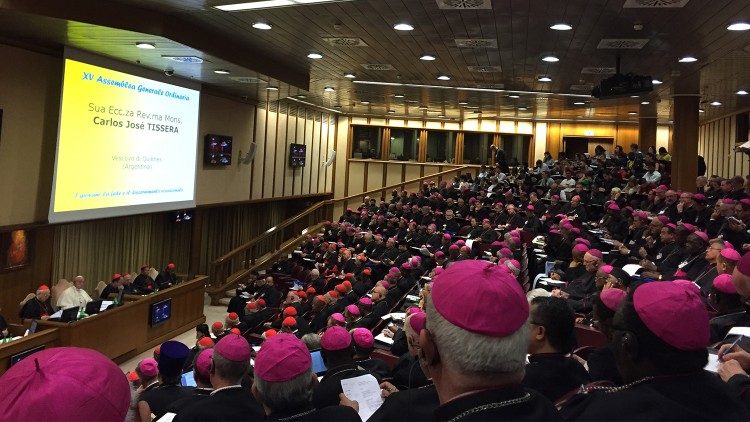 Vyskupų sinodo kongregacija Naujojoje sinodo salėje