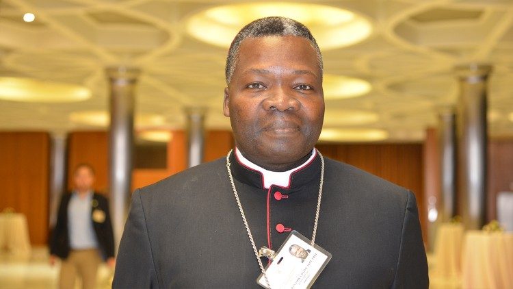Erzbischof Bienvenu Manamika Bafouakouahou 