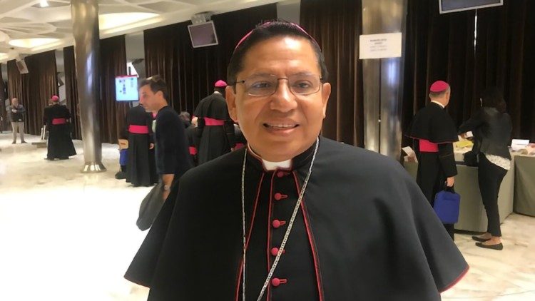 2018.10.05 Padre sinodal  Ecuador - Sinodo 2018