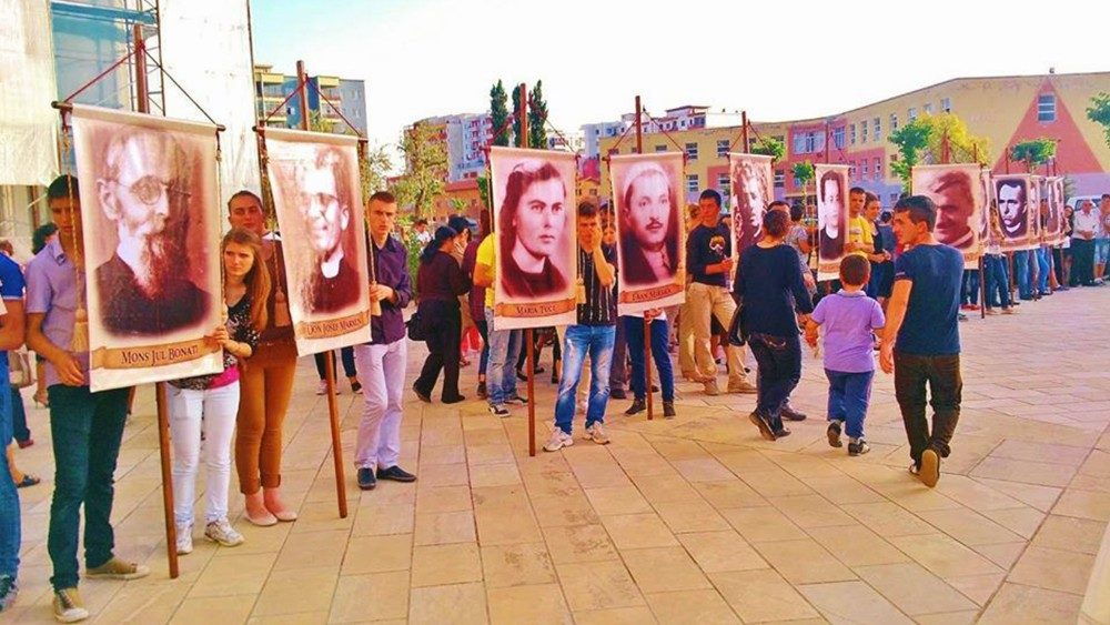 2018.11.05  Dalla messa di beatificazione dei 38 martiri albanesi