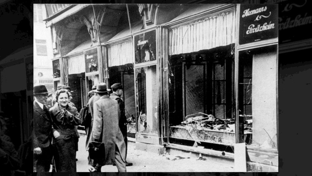 Notte dei cristalli Reichskristallnacht o Kristallnacht 9-10-11-1938, novembre 1938