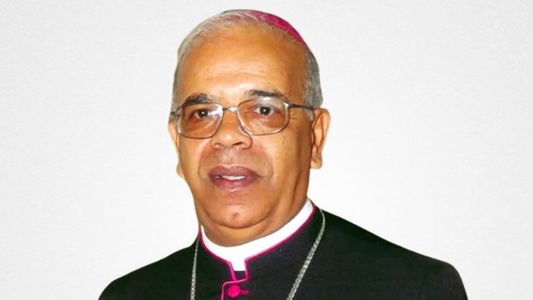 Arcebispo de Vitória, dom Dario Campos