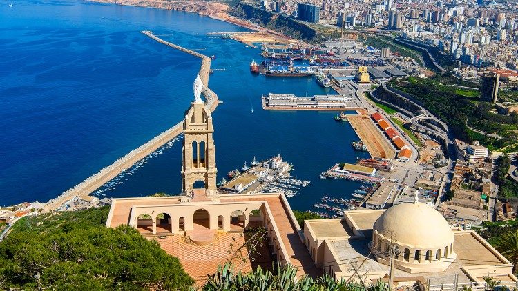 Cathédrale_Oran  Consulat d'Algérie à Créteil