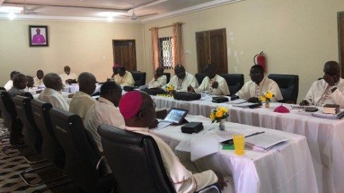Епископы Ганы: равные права не включают однополые «браки»