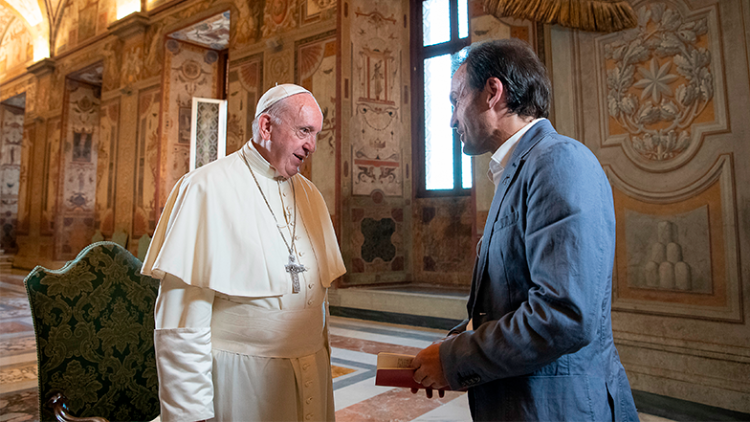 Le Pape François et Marco Pozza, animateur de l'émission "Ave Maria"
