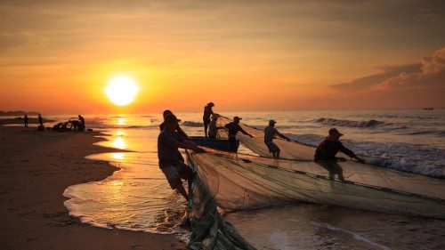 Día Mundial de la Pesca. Cardenal Turkson: No a la violación de los derechos humanos