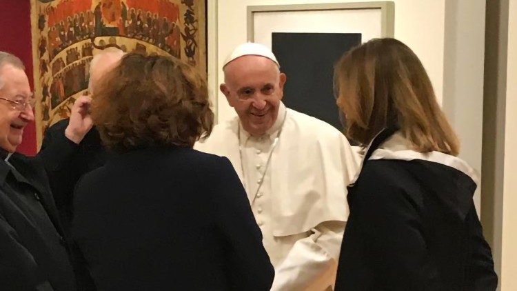 Påven besöker utställningen i Braccio Carlo Magno