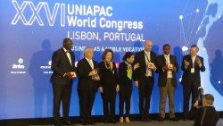 PAPA FRANCESCO Messaggio ai partecipanti al XXVI Congresso Mondiale dell UNIAPAC Lisbona 22 24 nov.jpg