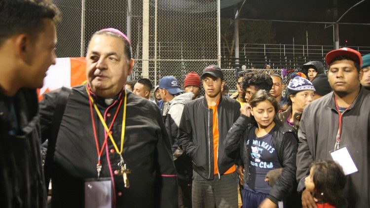 Mons. Marín y su acción por los migrantes 