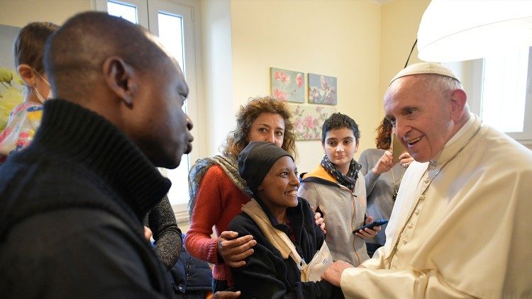Visita Papa Francisco à CasAmica Onlus e à comunidade terapeutica “Il Ponte e l’Albero”