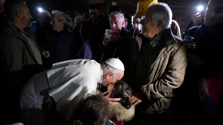 2018.12.07 Visita Papa Francesco alla CasAmica Onlus e la comunità terapeutica “Il Ponte e l’Albero” Laurentino 38