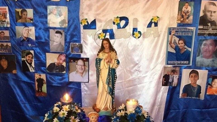 Altares dedicados a la Virgen María Inmaculada