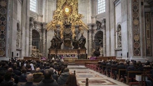 Vatikan berät über liturgische Bildung von Laien
