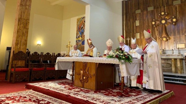 Kardinali Pietro Parolin: imani, udumifu na upendo vifyekelee mbali ndago za chuki na uhasama nchini Iraq.