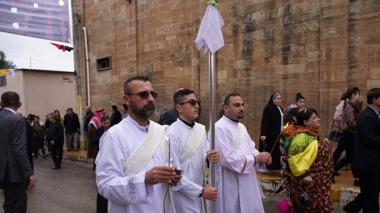 Cristãos de Qaraqosh, no Iraque 