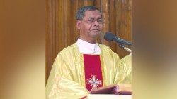 2019.01.17 bishop of Tuticorin, Tamilnadu.jpg