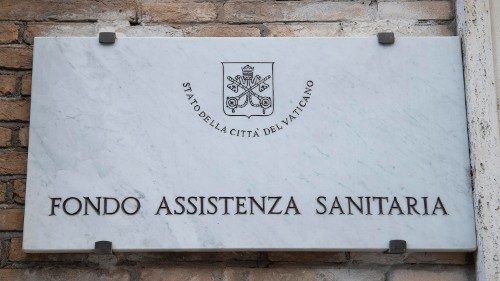 Monseñor Mistò: Al centro del Servicio de salud del Vaticano está la persona