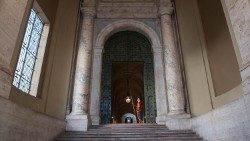 2019.01.21 Vaticano, Porta di bronzo, Guardia Svizzera (5).jpeg