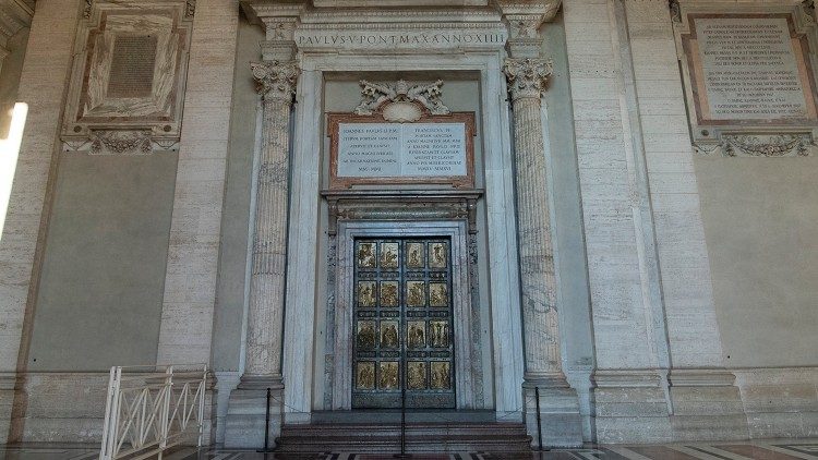 Porta Shenjte  në Bazilikën e Shën Pjetrit