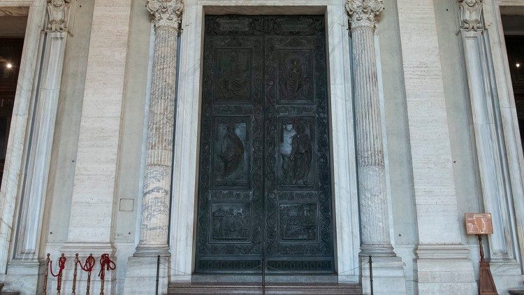 Базиликата "Свети Петър" затвори врати