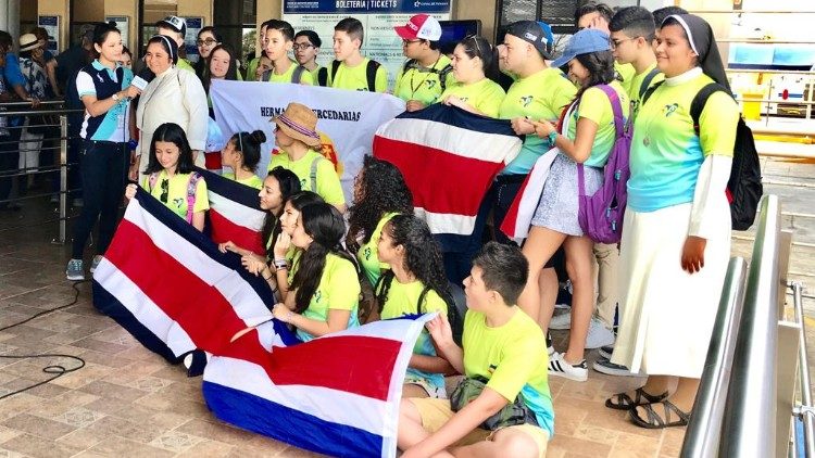 PANAMA GMG 2019 giovani della Costarica in vista al Canale.jpg