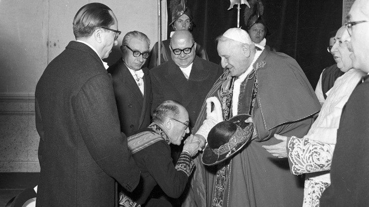 1959.01.25 Giovanni XXIII a San Paolo fuori le Mura
