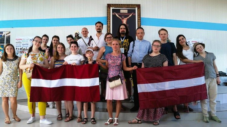 Panama: PJD dalībnieki no Latvijas kopā ar bīskapu Viktoru Stulpinu