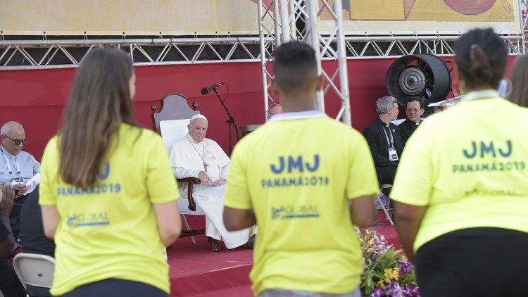 Papa Franjo u Panami na susretu mladih posvećenom volonterima