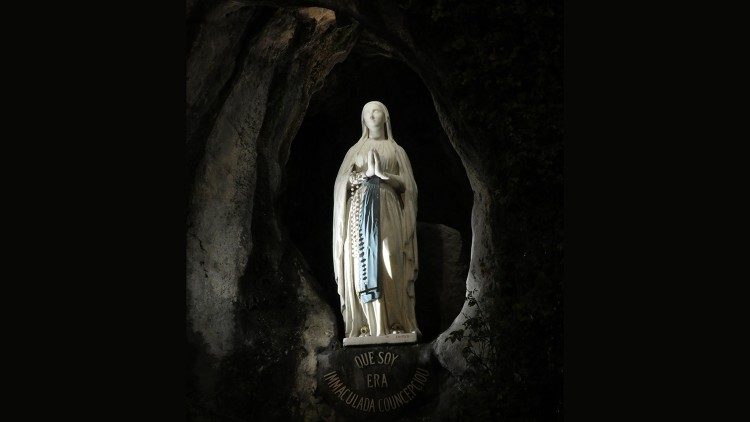 La grotte des apparitions de Lourdes