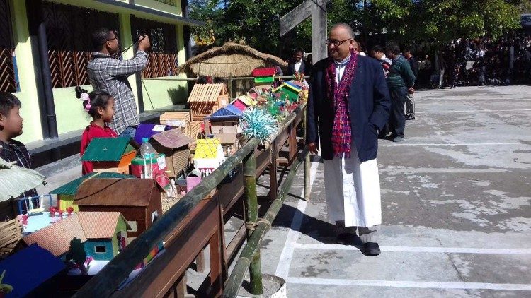 Indian Salesian Bishop George Pallipparambil of Miao inspecting the exhibition, "Peace with Nature." 