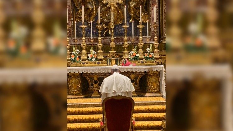  Papa në Bazilikën romake të Zojës së Madhe