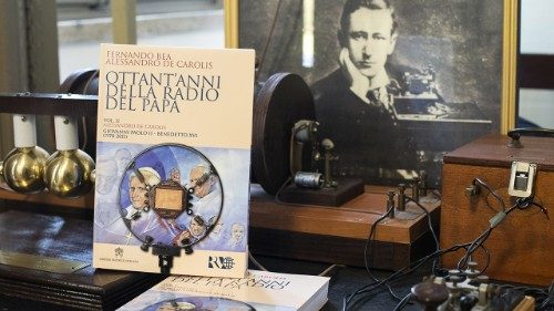 Radio Vaticana, 88 anni di una signora dal volto nuovo