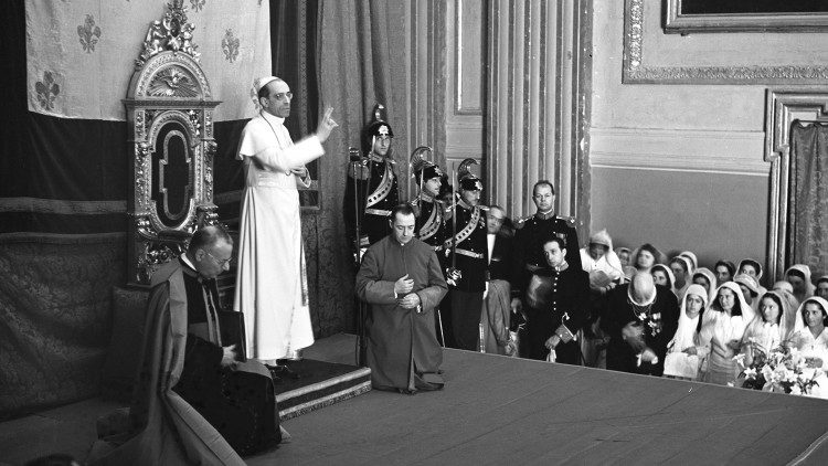 Pope Pius XII pictured with members of the Catholic Action group on 22 May 1941
