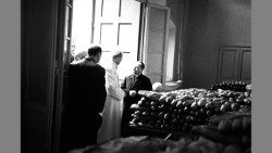 2019.02.27 Pio XII 1944 Pani.jpg