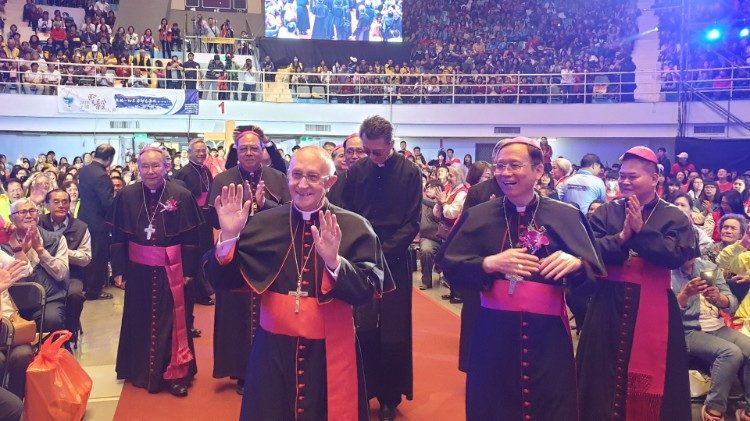 Đức Hồng y Fernando Filoni  trong chuyến thăm Taiwan Macao Hong Kong