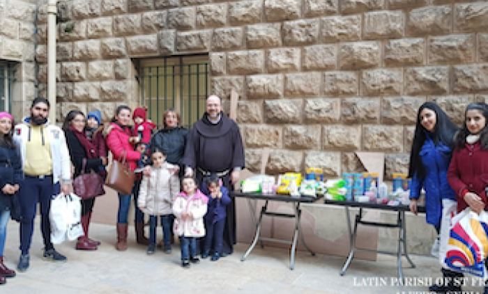 Во Алепо на сиромашните семејства се дели маслиново масло