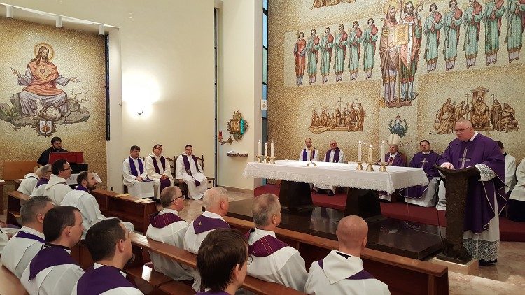 Svätá omša v Pápežskom slovenskom kolégiu sv. Cyrila a Metoda pri príležitosti jubileí kardinála Jozefa Tomka