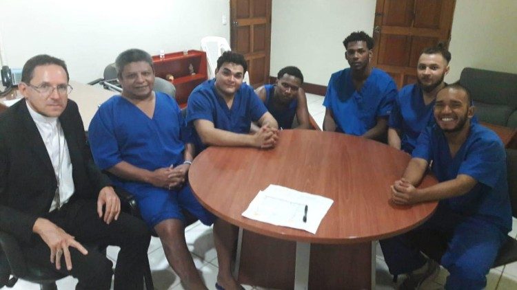 Núncio Dom Waldemar Sommertag visita prisioneiros políticos na Nicarágua