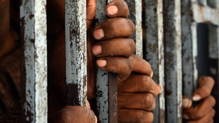 2019.03.12 Migranti in campi da detenzione, prigione, carcere