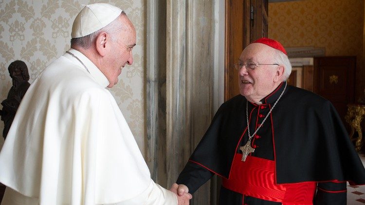 Le cardinal Danneels lors d'un entretien avec le Pape François en janvier 2015.
