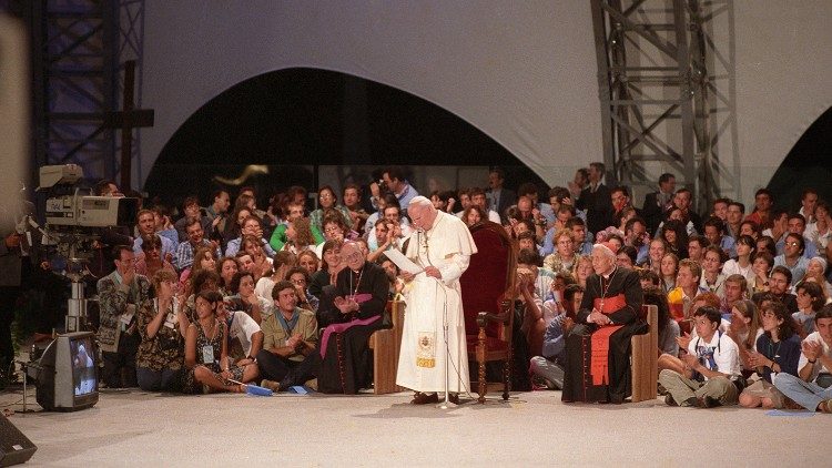 Papa Giovanni Paolo II in visita pastorale a Loreto  1995