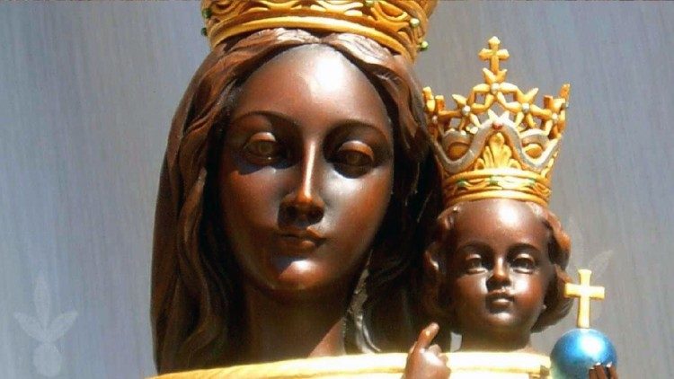 The close up of Mother of Loreto with the Son